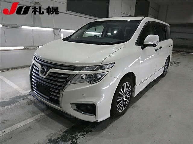 NISSAN ELGRAND — фото