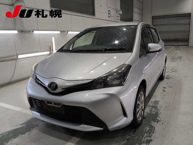 TOYOTA VITZ — фото