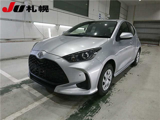 TOYOTA YARIS — фото