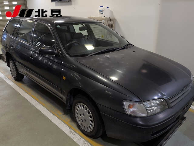 TOYOTA CALDINA — фото