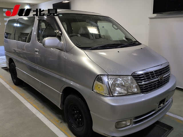 TOYOTA GRANVIA — фото