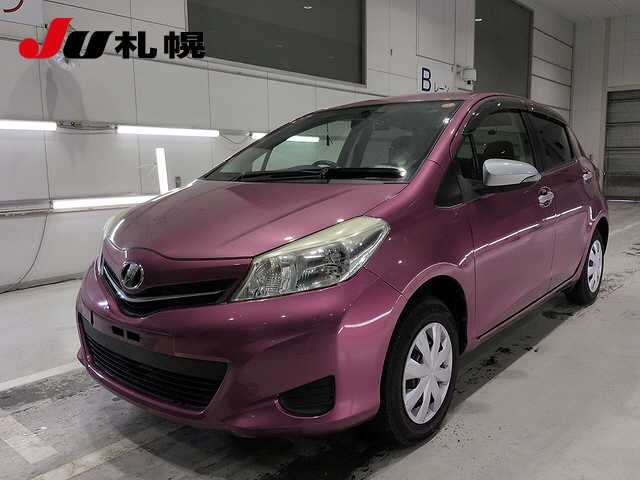 TOYOTA VITZ — фото