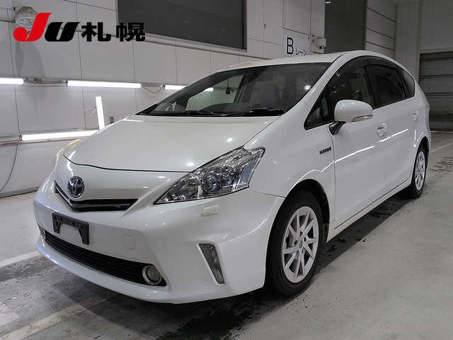 TOYOTA PRIUS — фото