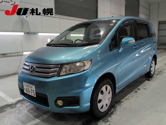 HONDA FREED — фото