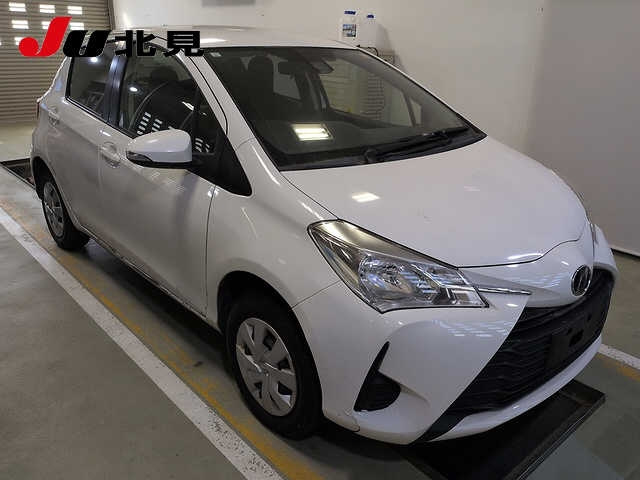 TOYOTA VITZ — фото