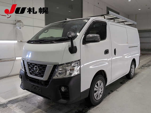 NISSAN CARAVAN — фото