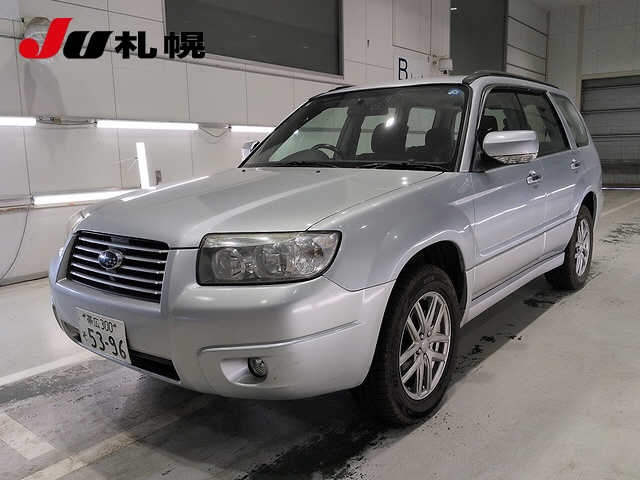 SUBARU FORESTER — фото