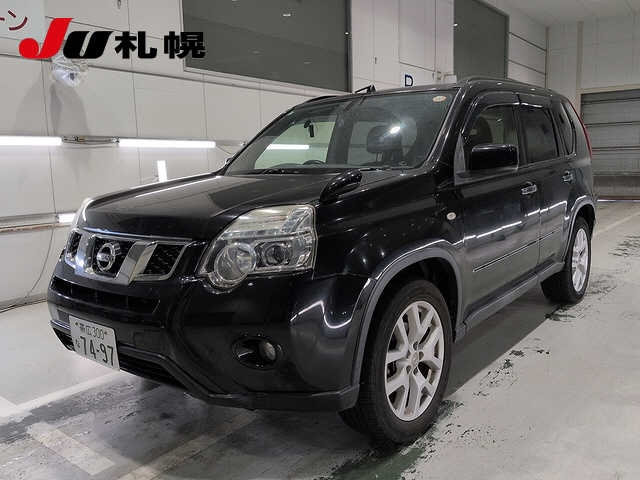 NISSAN X TRAIL — фото