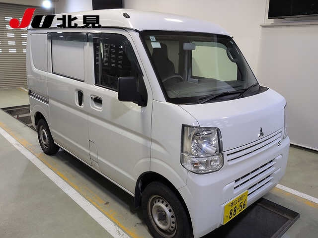 MITSUBISHI MINICAB — фото
