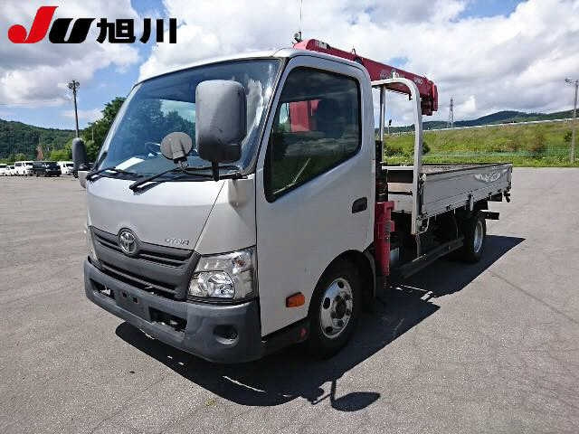 TOYOTA DYNA — фото