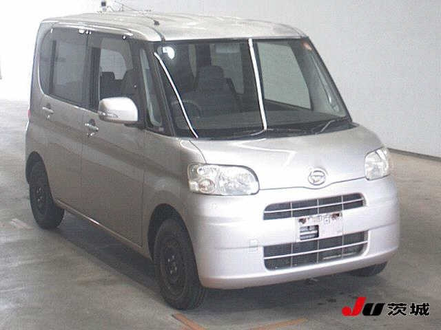 DAIHATSU TANTO — фото