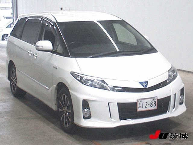 TOYOTA ESTIMA — фото