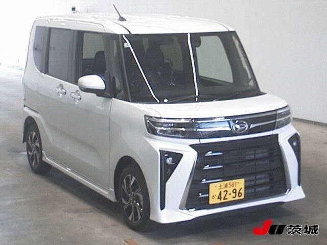DAIHATSU TANTO — фото