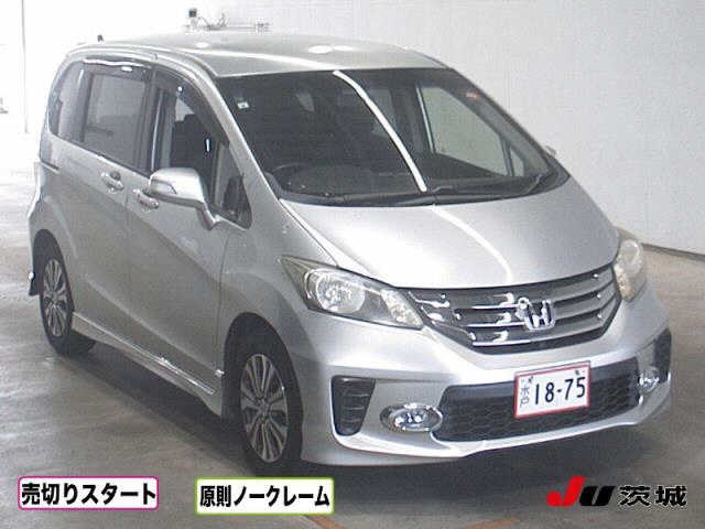 HONDA FREED — фото