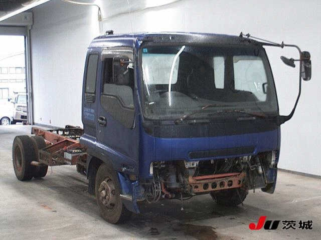 ISUZU FORWARD — фото