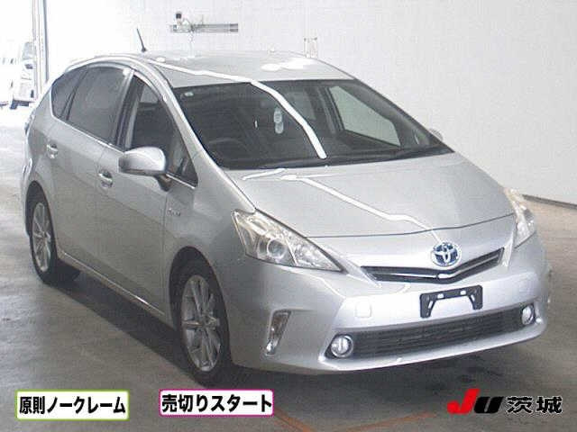 TOYOTA PRIUS — фото