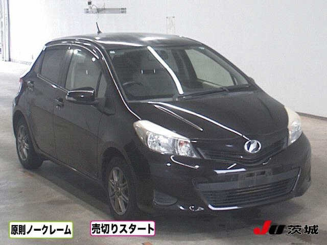 TOYOTA VITZ — фото