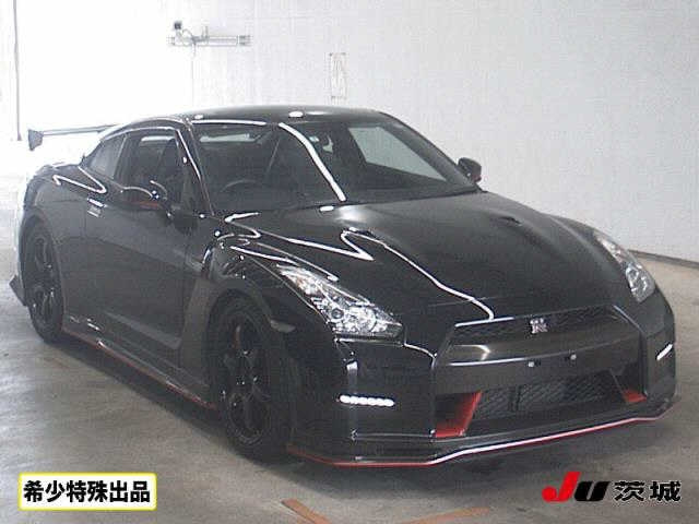 NISSAN GT R — фото