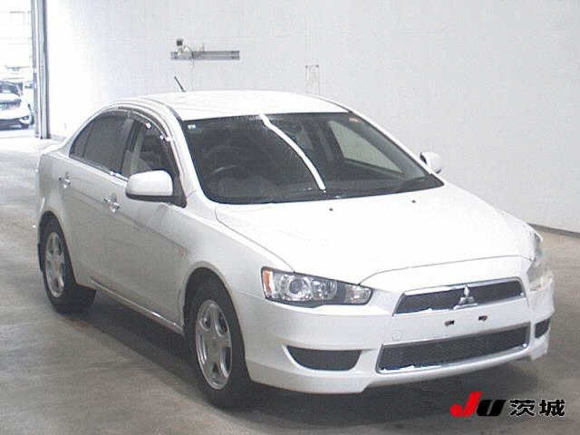 MITSUBISHI GALANT — фото