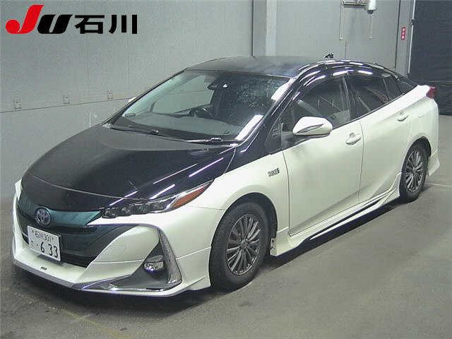 TOYOTA PRIUS — фото