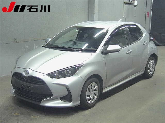 TOYOTA YARIS — фото