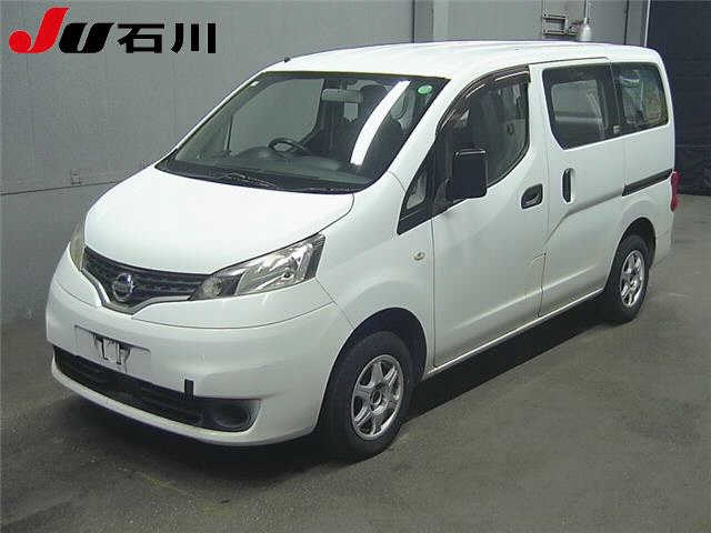 NISSAN NV200 — фото