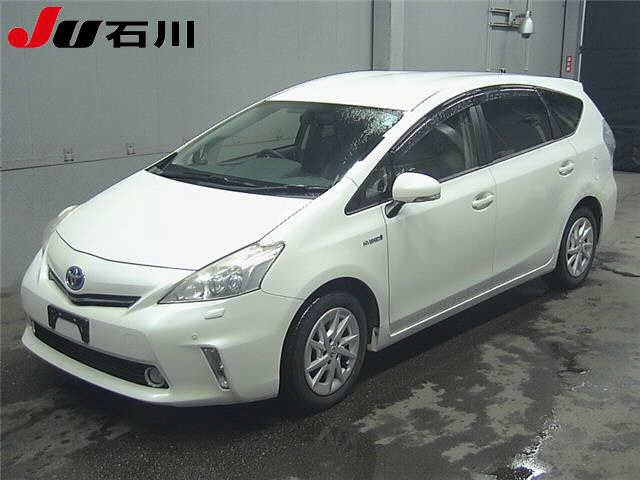 TOYOTA PRIUS — фото