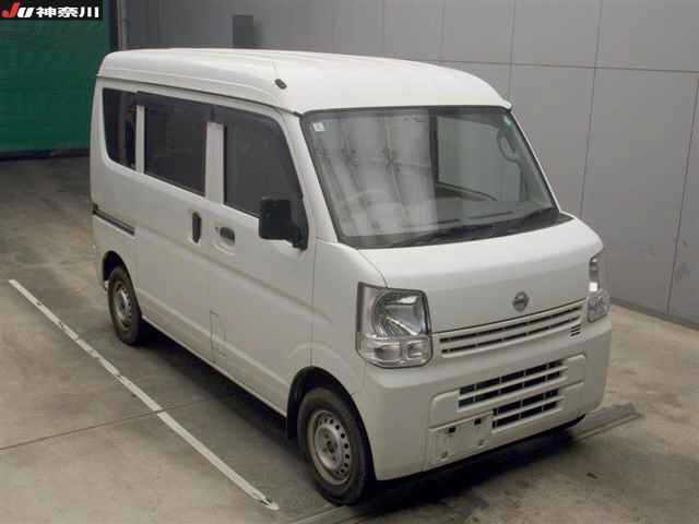 NISSAN CLIPPER — фото