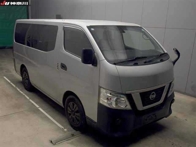 NISSAN CARAVAN — фото