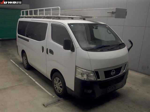 NISSAN CARAVAN — фото
