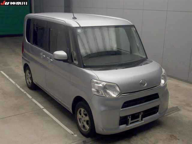 DAIHATSU TANTO — фото