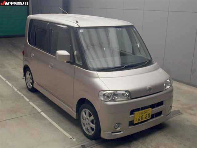 DAIHATSU TANTO — фото