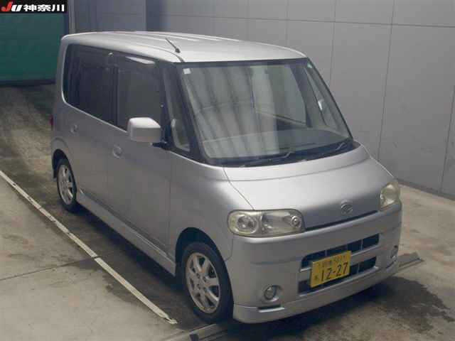 DAIHATSU TANTO — фото