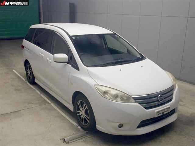 NISSAN LAFESTA — фото