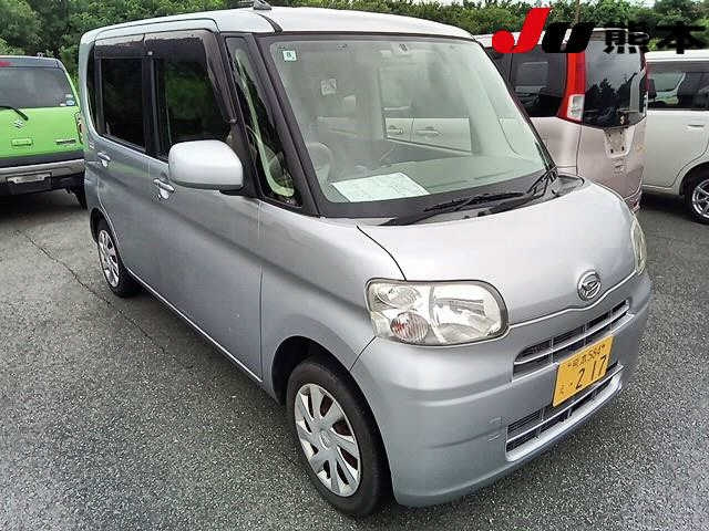 DAIHATSU TANTO — фото