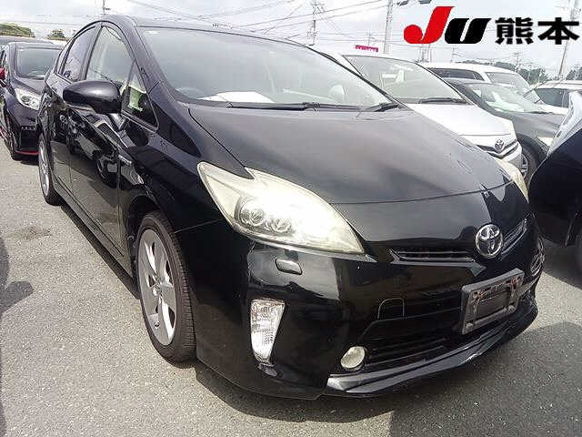 TOYOTA PRIUS — фото