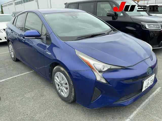 TOYOTA PRIUS — фото