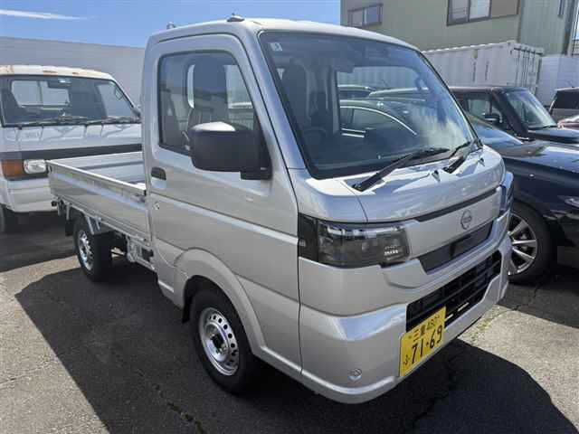 NISSAN CLIPPER TRUCK