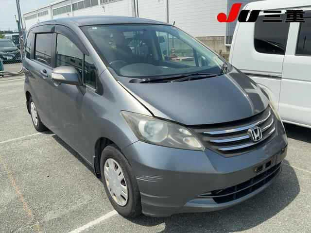 HONDA FREED — фото