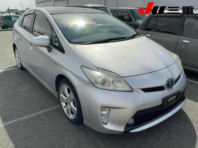 TOYOTA PRIUS — фото