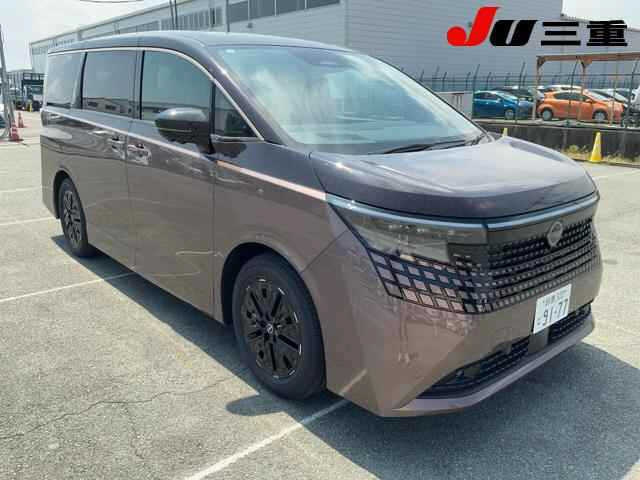 NISSAN ELGRAND — фото