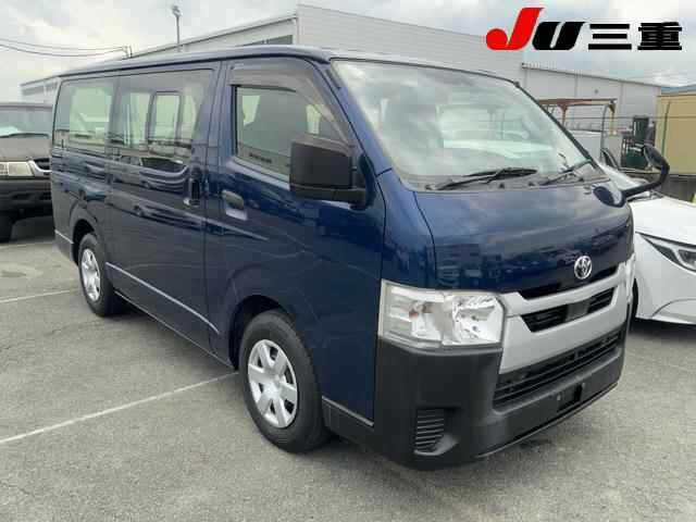 TOYOTA HIACE — фото