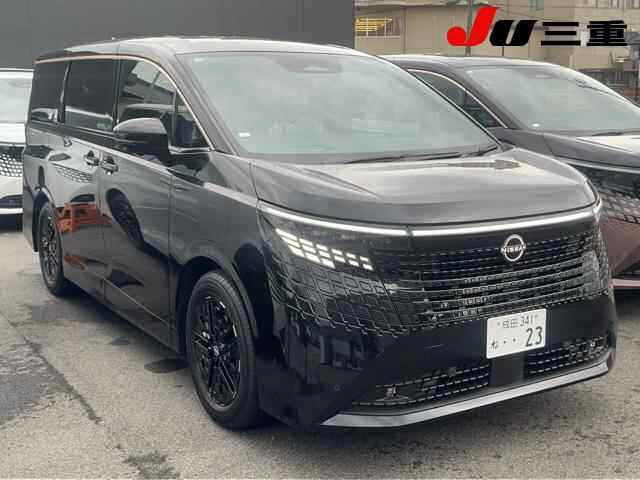 NISSAN ELGRAND — фото