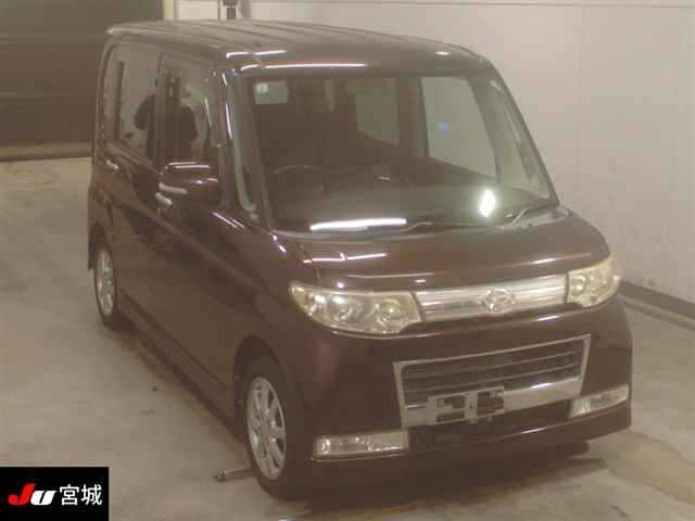 DAIHATSU TANTO — фото