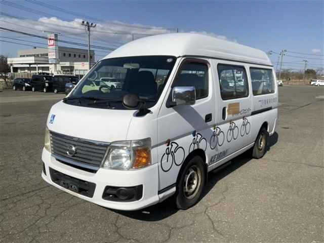 NISSAN CARAVAN — фото