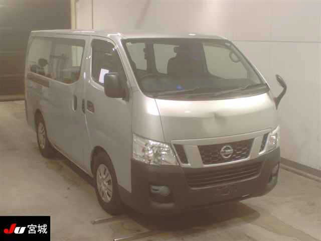 NISSAN CARAVAN — фото