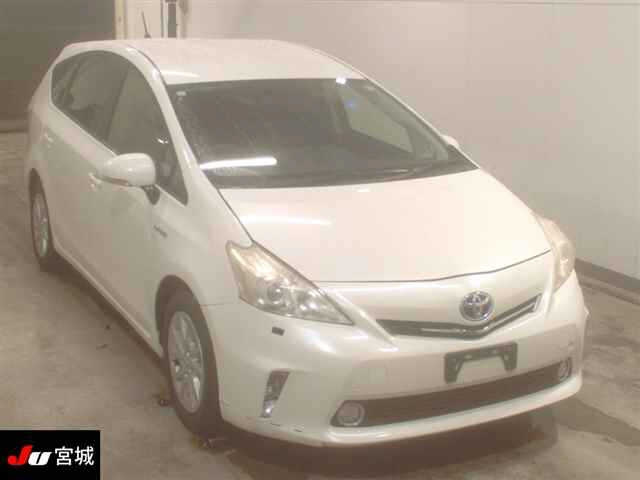 TOYOTA PRIUS — фото