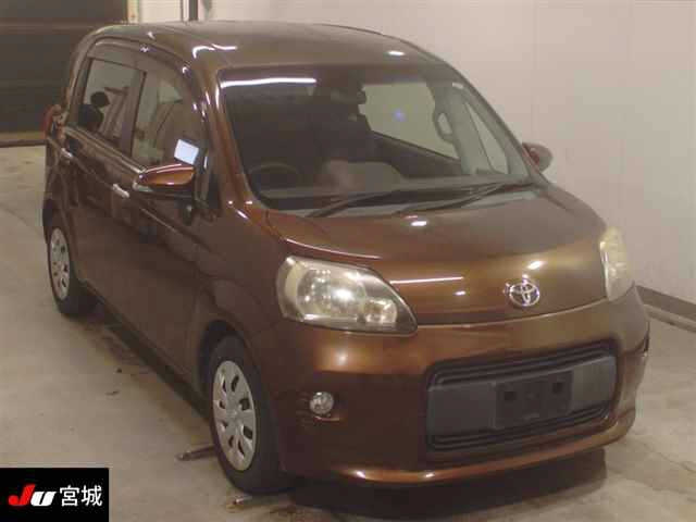 TOYOTA PORTE — фото