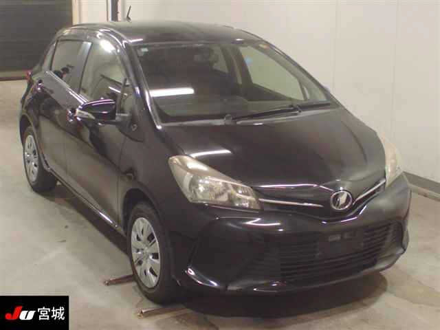 TOYOTA VITZ — фото