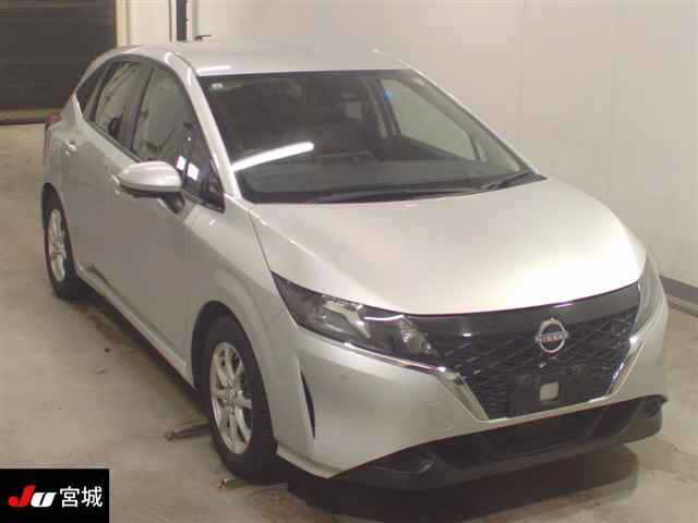 NISSAN NOTE — фото
